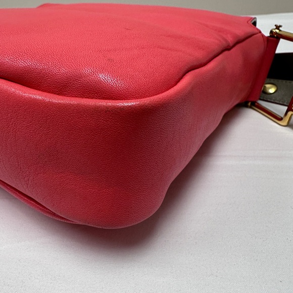 Chloe Small Vanessa Leather shoulder bag - Picture 6 of 13